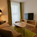 Living Hallertau מלון דירות 3*